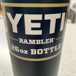 YETI rambler 26 oz. Black. New with tags.